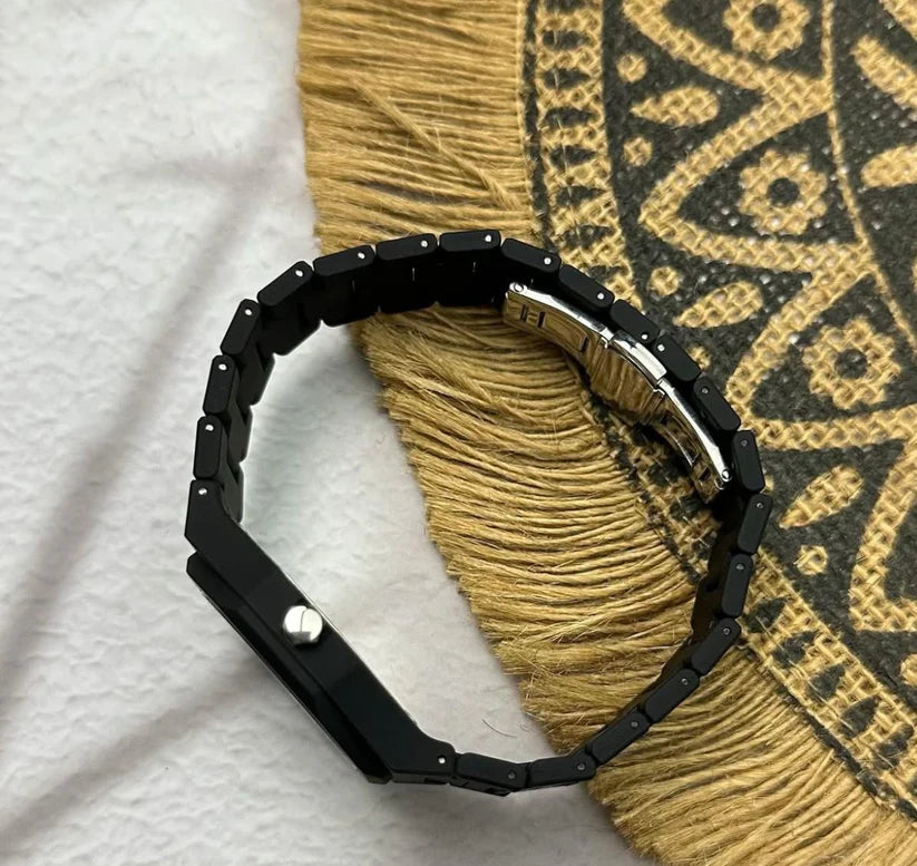 ساعة الرجل العربي الأصلية