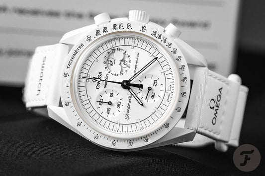 ساعة Omega x Swatch Moonswatch