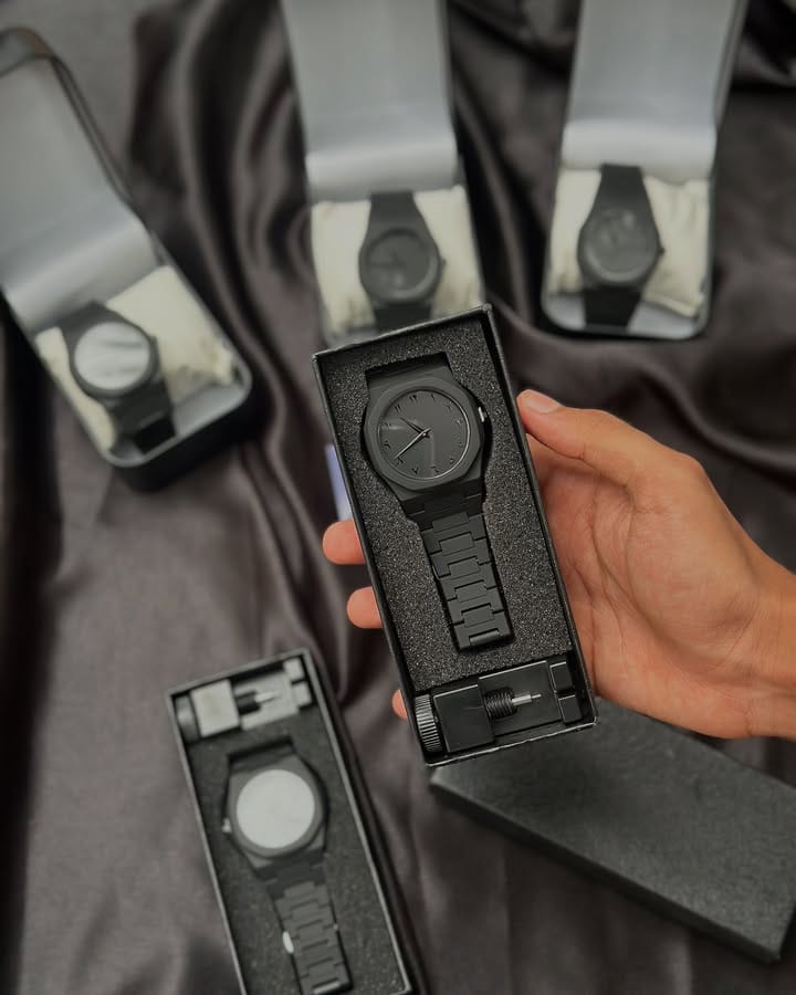 ساعة الرجل العربي الأصلية